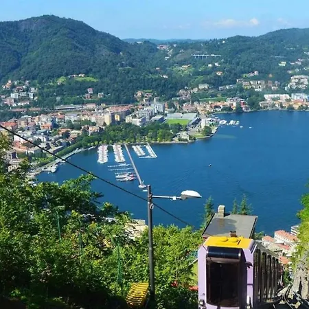 Flat In Near To The Apartament Como
